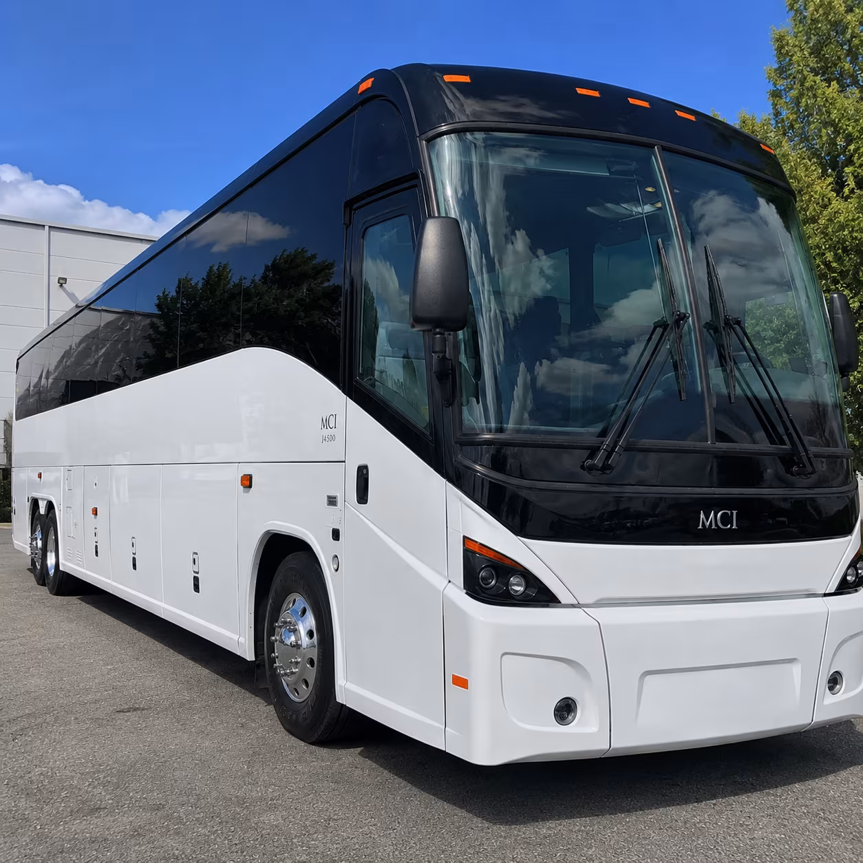 bus rental options for alameda trips